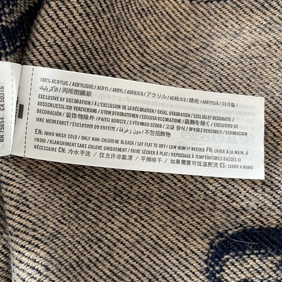 Abercrombie & Fitch Poncho - Picture 4 of 4